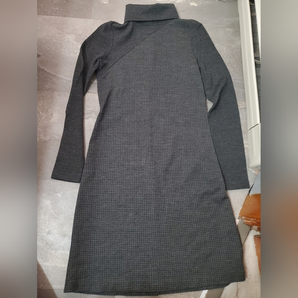 Theory "Tajello Delfina" Houndstooth Turtleneck Long Sleeve Dress. Wool Blend. M - Picture 3 of 10
